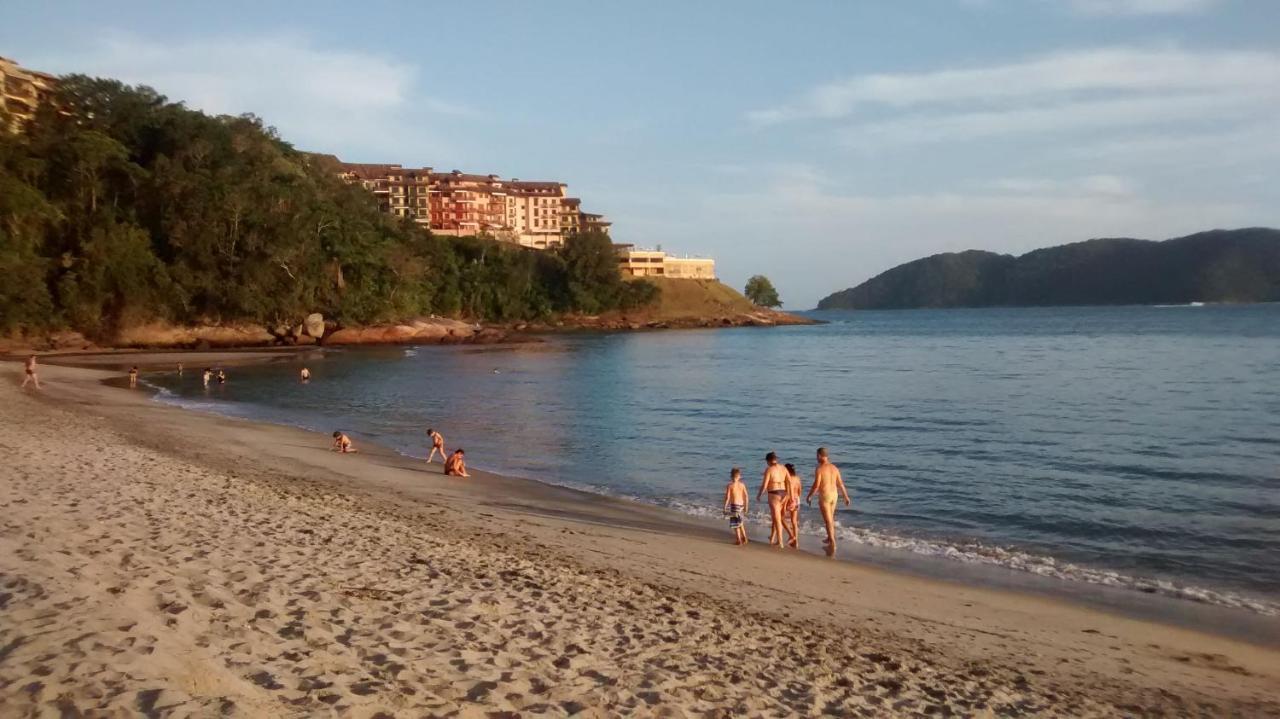 Chale No Condominio Verde Mar Na Praia Da Cocanha Caraguatatuba Eksteriør billede