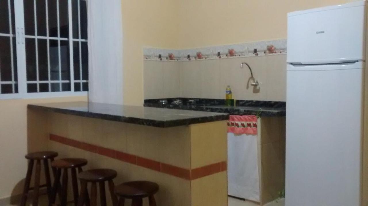 Chale No Condominio Verde Mar Na Praia Da Cocanha Caraguatatuba Eksteriør billede
